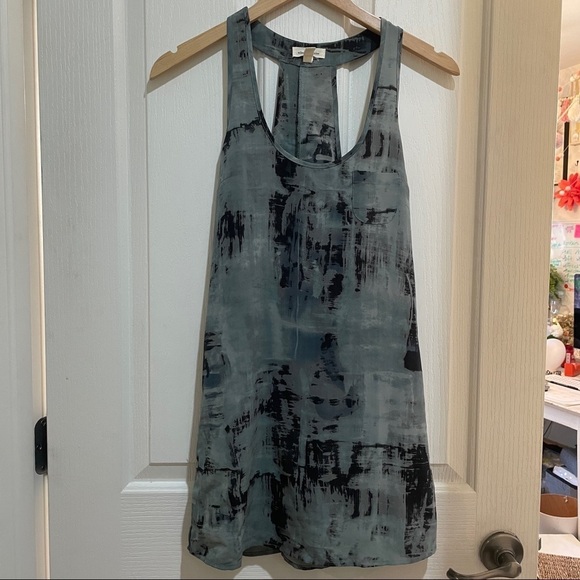 Uo Silence + Noise Tunic Tank Top Green Black Abstract Size XS Summer blouse - Picture 2 of 7